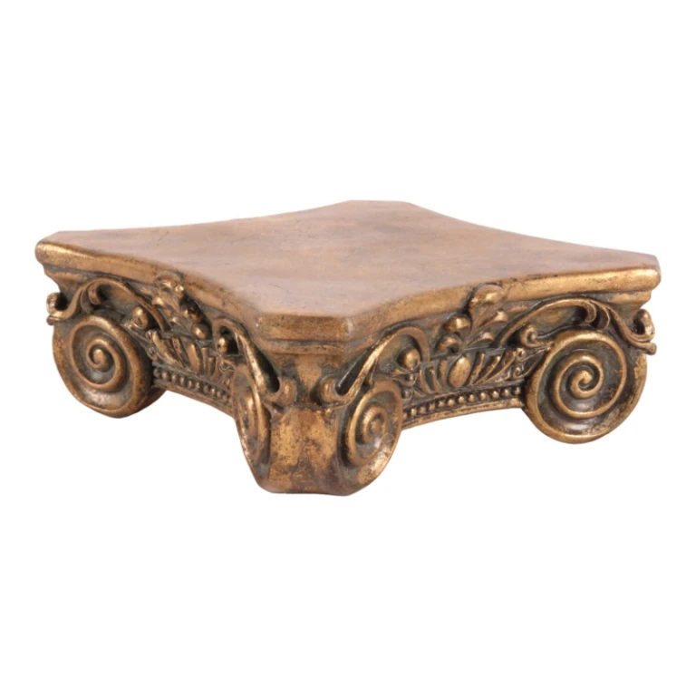 Base decorativa de 21 cm - dorada - resina sintética