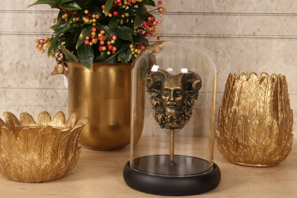 Figurilla de Baco con cúpula de cristal - dorado - 23 cm - resina artística