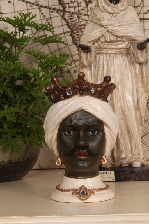 Busto moro - color marfil - 24 cm