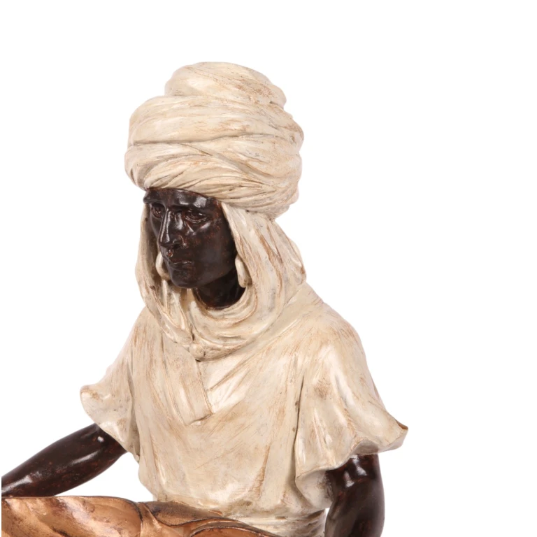 Figura mora – marfil – 36,5 cm – resina artística