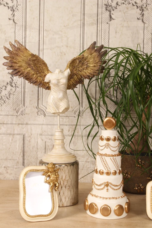 Tarta decorativa - blanco/crema con oro - 33,5 cm - resina artística