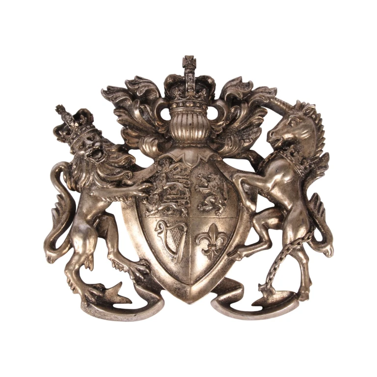 Escudo de armas ornamentación de pared - plata - 38 cm - resina artística